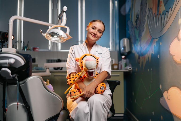 Герметизация фиссур у детей — стоматология OneDent